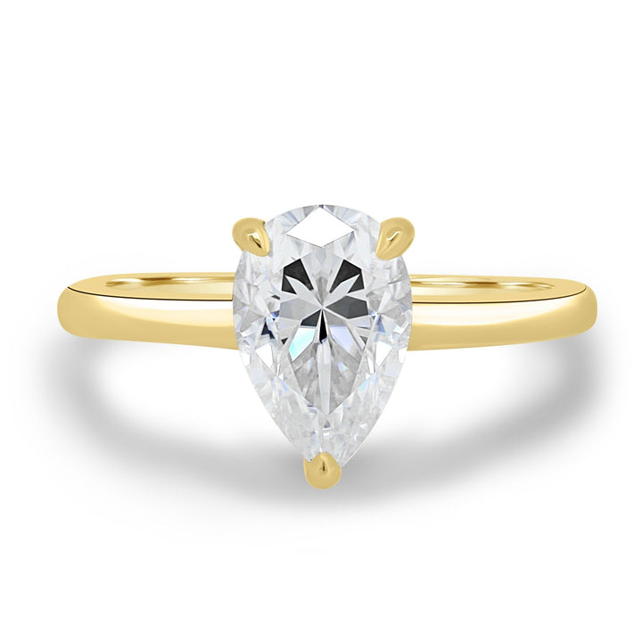 classic bridal engagement ring,