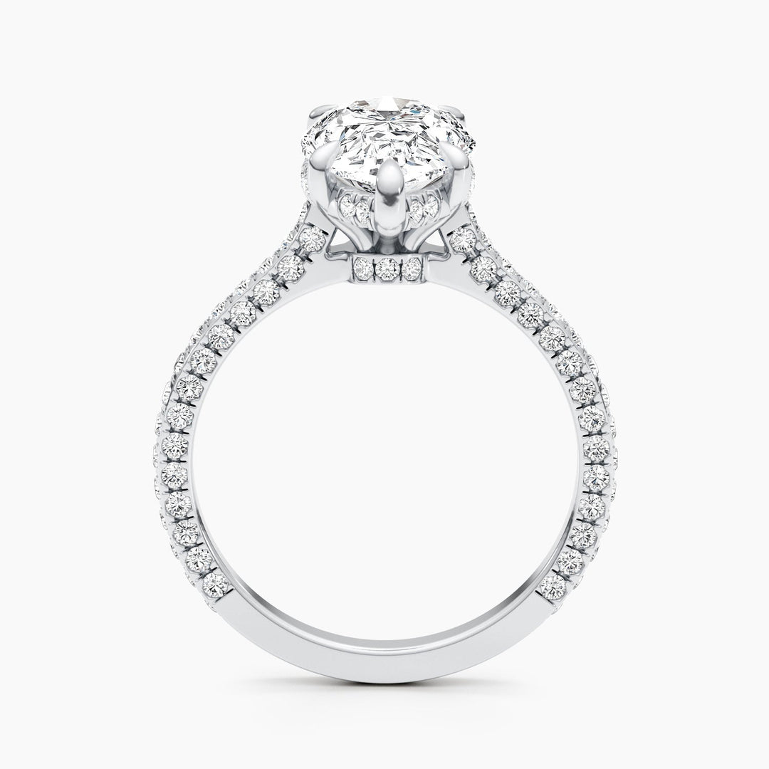 pear solitaire with hidden halo,