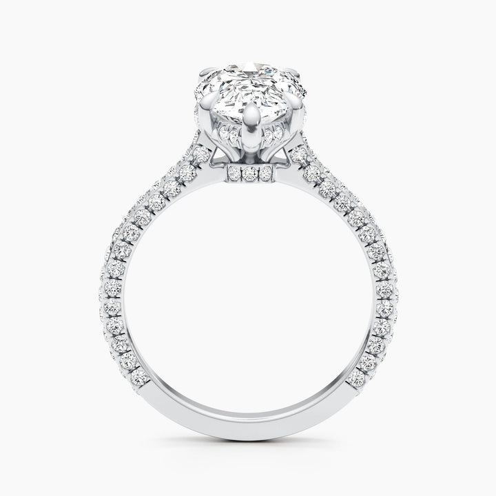 pear solitaire with hidden halo,