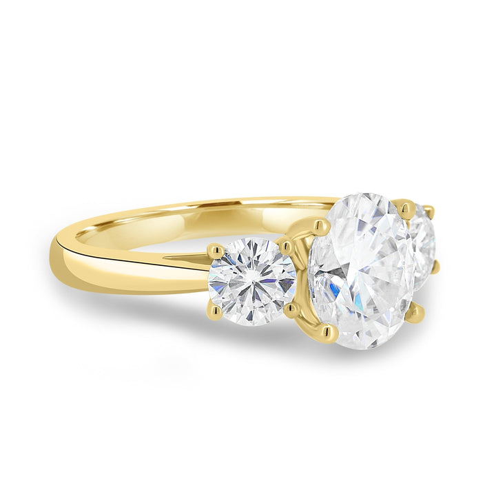modern diamond engagement ring,