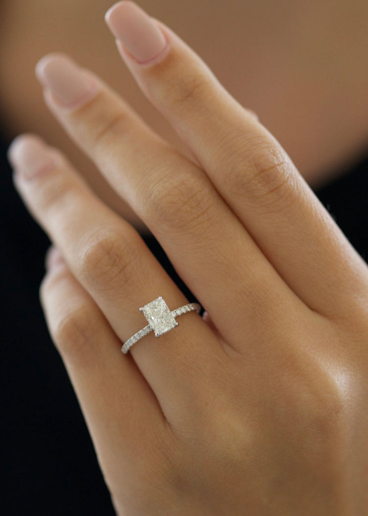 G color VS2 clarity lab grown diamond ring