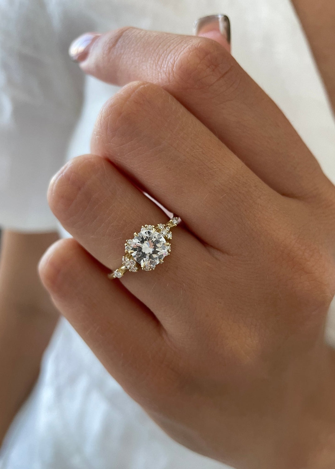 certified lab grown round diamond ring,