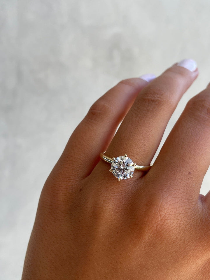 G VS2 diamond engagement ring,