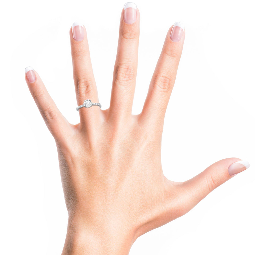 classic round pave ring,
