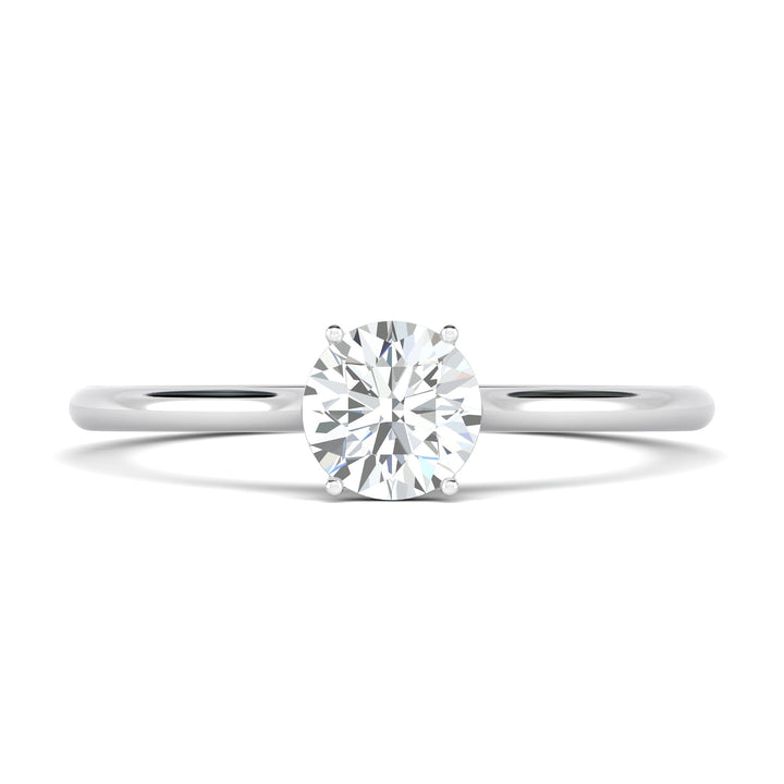 round cut diamond engagement ring,