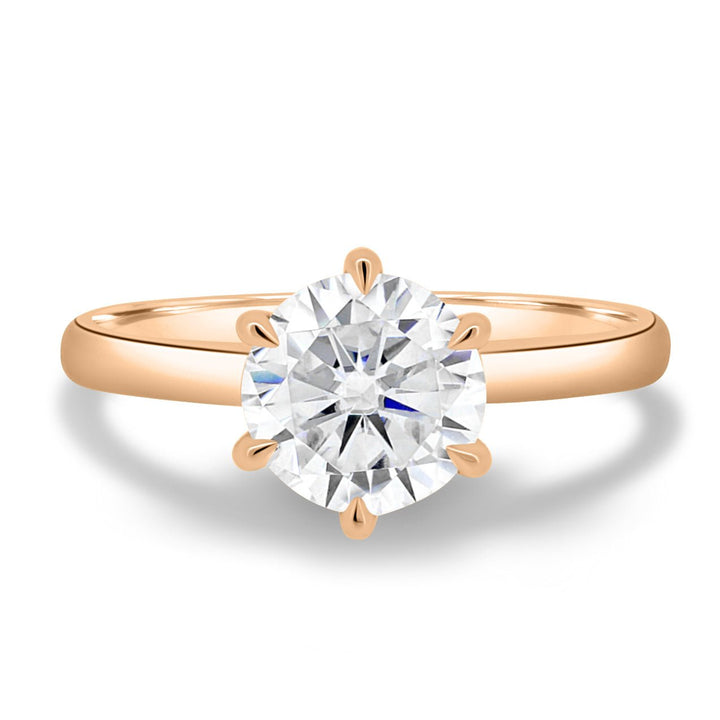 sparkling round diamond