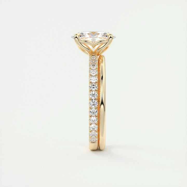 chic engagement ring,